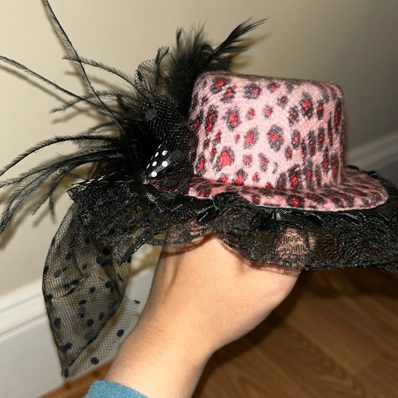 Women Tea Party Fascinator Headwear, Pink Cheetah Print + Black - Picture 2 of 3